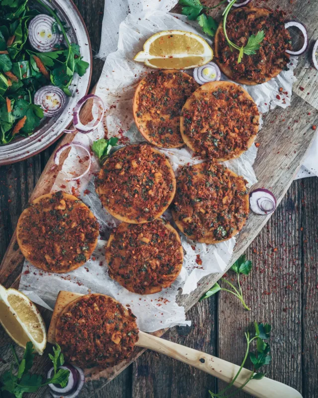 Nohut Unlu Fındık Lahmacun