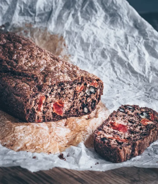 Unsuz Ekmek (Domatesli ve Cevizli)