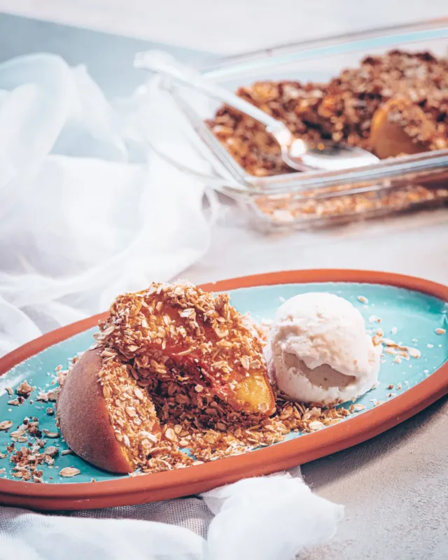 Şeftali Crumble(Zencefilli Dondurma ile)